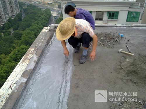 冬季<a href='http://www.waiqiangqingxi.com.cn' target='_blank' title='防水施工'>防水施工</a>選材很重要 冬季<a href='http://www.waiqiangqingxi.com.cn' target='_blank' title='防水施工'>防水施工</a>選材很重要